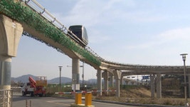 운행 중 멈춘 순천만 국가정원 스카이 큐브 아찔