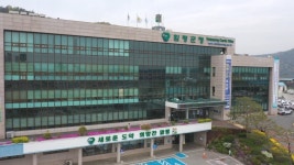 3년 만에 개장 함평 돌머리해수욕장, 뱀장어 체험행사