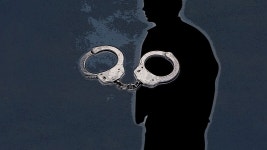 아버지 살해하고 달아난 40대 아들 구속