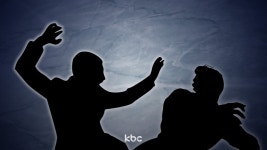 네가 내 노래 실력을 지적해?...노래부르다 주먹질 30대 징역형