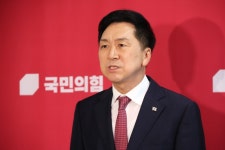 與 