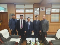 광주 양동초교 13회 동문, 모교에 발전기금 전달