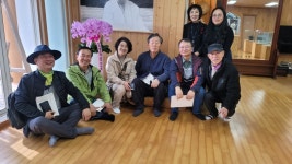 [남·별·이]고희에 시(詩)꽃 피운 정관호 씨(1편)