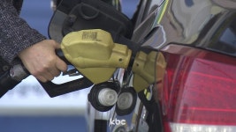 고유가 속 주유소 새치기 차량에 흉기까지 등장...30대 남성 체포