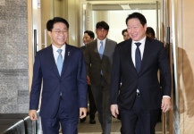 코오롱스포츠조정현 | 조정식 국회의장, 대한상의와 '경제대도약' 간담회…"기업과 상설 협력체계 구축"