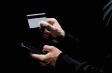 해외 카드내역서에 화들짝...이태리 현지 식당 직원 이 말에  속았다