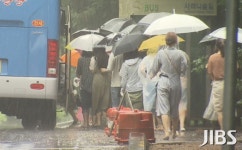 [제주날씨] 밤부터 장마.. 내일까지 강풍 동반  150㎜