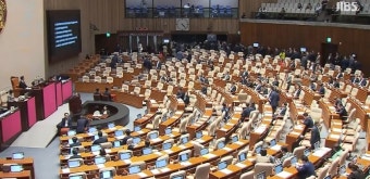 범야권 탄핵소추안 발의.. 결국 윤 대통령 '탄핵 정국  본격화하나'