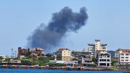 제주 삼양동 화력발전소 연료탱크서 연기