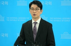 “만사현통 실세, 국감장 서나”… 김현지 총무비서관 두고 여야 정면충돌