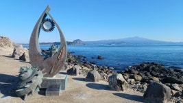 인생샷 찍고, 배 시간도 체크하고.. 가파도에 생긴 시계탑 눈길