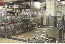 닷새 뒤 급식 종사자 상시근로 전국 첫 전환...학교 현장은  혼란