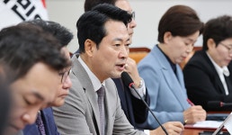 “사과 바라니 사과한다”는 추미애… 장동혁 “국민이 사퇴 바라니 사퇴하라”