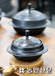 솥밥의 핵심 ‘솥’ …밥맛 살리는 1800℃ 쇳물의 변신