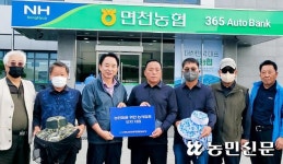 충남 당진 면천농협, 조합원에 농작업용 모자 전달