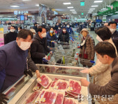 반값 한우고기에 소비자 ‘살맛 납니다’…한시간만 1.2ｔ ‘완판’