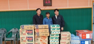 충남 부여군지부·규암농협, 이재민에게 구호물품 전달