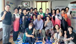 충남 예산농협·여성농업인센터·농가주부모임· 예산군보건소, 경로당서 어르신 염색봉사