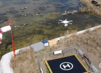 바다 위 7㎞ 가로지른 드론…섬마을에 “바삭~한 치킨 왔습니다”