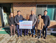 NH농협 금산군지부, 진산농협과 취약계층에 에너지 절감 장치 지원