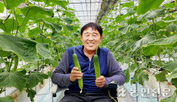[농업기술 고수를 찾아라] 토양·온도관리가 고품질 오이 비결