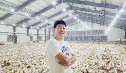 [스마트축산이 뜬다] 계사에 음압시스템 도입…악취민원 ‘0’