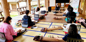 천년 역사 품은 돌담 마을…그 안에서 음악소리 흘러나오네