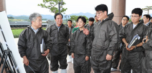 자가배합사료 활용땐 사료비 17% 줄어