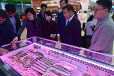 논산계룡축협, ‘저탄소 인증 돼지고기’ 아산 지역 학교급식에 공급