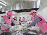 NH농협 거제시지부·장승포농협·거제시고주모, 도시락 전달하며 3.1절 정신 이웃과 기려