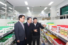 괴산농협, 영농자재판매장 ‘문 활짝’…경제종합지원센터 완성