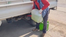 “유류 판매취급소에서 농업용 화물차량 직접 주유 허용을”