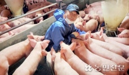 [스타 축산인 탐방] “축산냄새 막는데 수억원…주민 인식 개선됐으니 남는 장사죠”