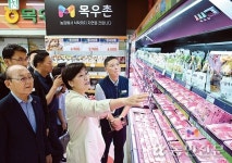 농식품부 장관, 서울서남부농협·전통시장 찾아