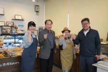 홍성 구항농협, 옛 하나로마트 카페로 탈바꿈…주민 사랑방 역할 ‘톡톡’