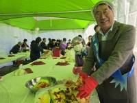 강원 북강릉농협, “김장 체험하고 싶다면 줄을 서시오!”