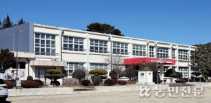 [학교의 재탄생] 웃음소리 가득 아이 천국으로…여수 맘편한 놀이터