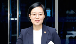 새 국무총리 후보자에 한성숙 중기부 장관 지명