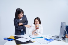 MZ가 외계인? 우리도 알고 보면 외계인이었다 [探스러운 소비학]