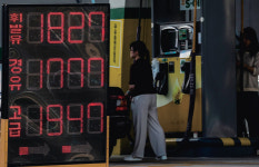 유가 오를 때 내수기름값 더 올렸다 환율 적용하면 달라질까 [댓글+]