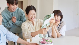 [재테크 Lab] 아이 봐주시는 부모님 용돈의 딜레마