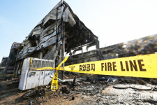 인천 만석동 선박 자재 창고 화재 [포토뉴스]