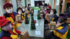 구리시노인회 누림봉사단, 과일청 공익 활동 앞장…홀몸노인 나눔 봉사