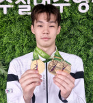 소년체전 수영 3관왕 최윤혁(경기체중) “마지막 혼계영서 4관왕 도전”