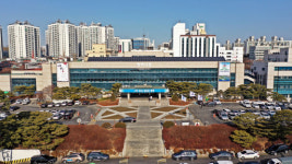 경찰, 평택시청·정 시장 측근 압수수색…제3자 뇌물 혐의