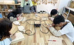 뚝딱뚝딱! 나무와 친해지는 시간... 양주 신지초, 목공체험 교실 운영 [꿈꾸는 경기교육]