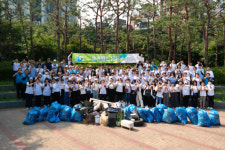 국제위러브유, 수원 고렴공원서 환경정화 운동 펼쳐