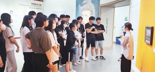 반 고흐 명화 보며 예술 감성 ‘뿜뿜’ [꿈꾸는 경기교육]