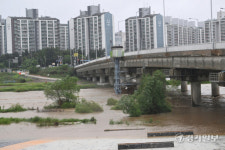 태풍 카눈 수도권 상륙 [포토뉴스]