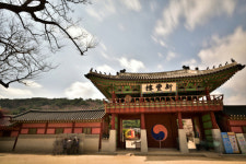 화성행궁 밖 구경하기 [이강웅의 수원화성이야기]